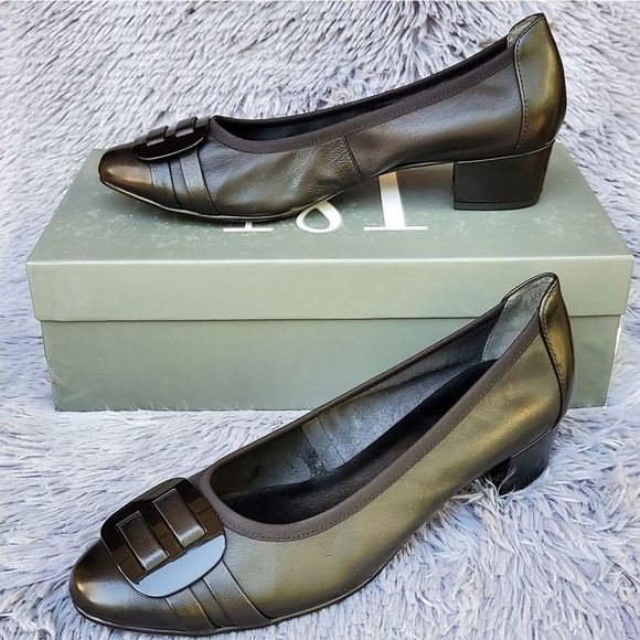 Mark Lemp Erica Black Nappa Kitten Heels - Picture 1 of 5